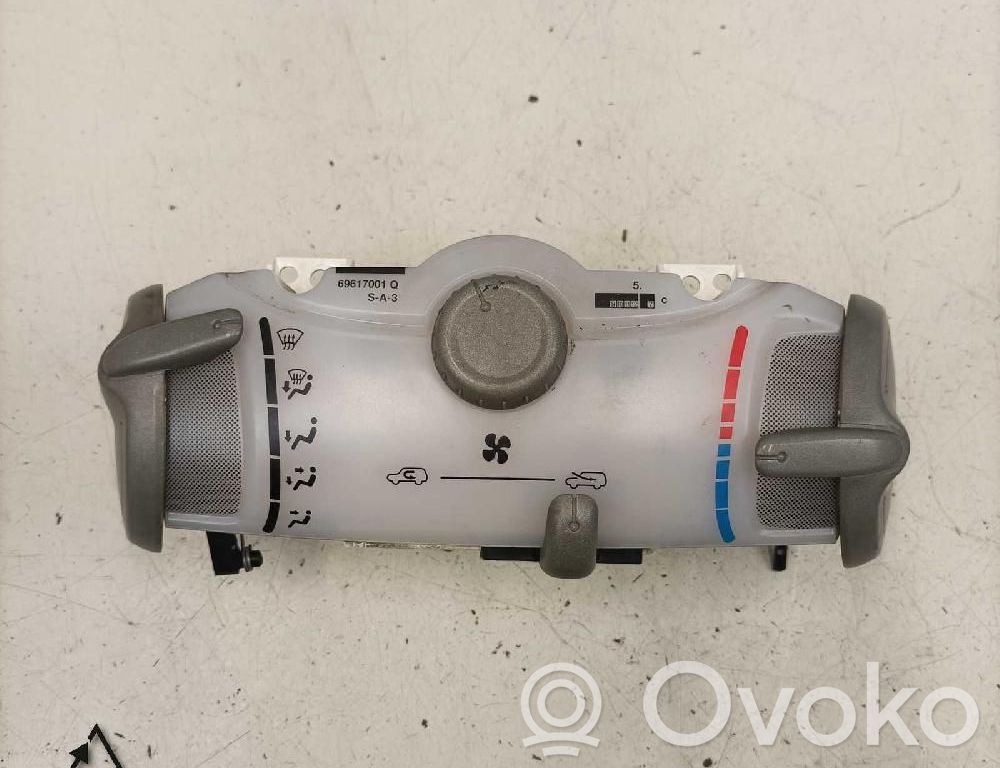 Toyota Aygo AB10 Unidad de control climatización 