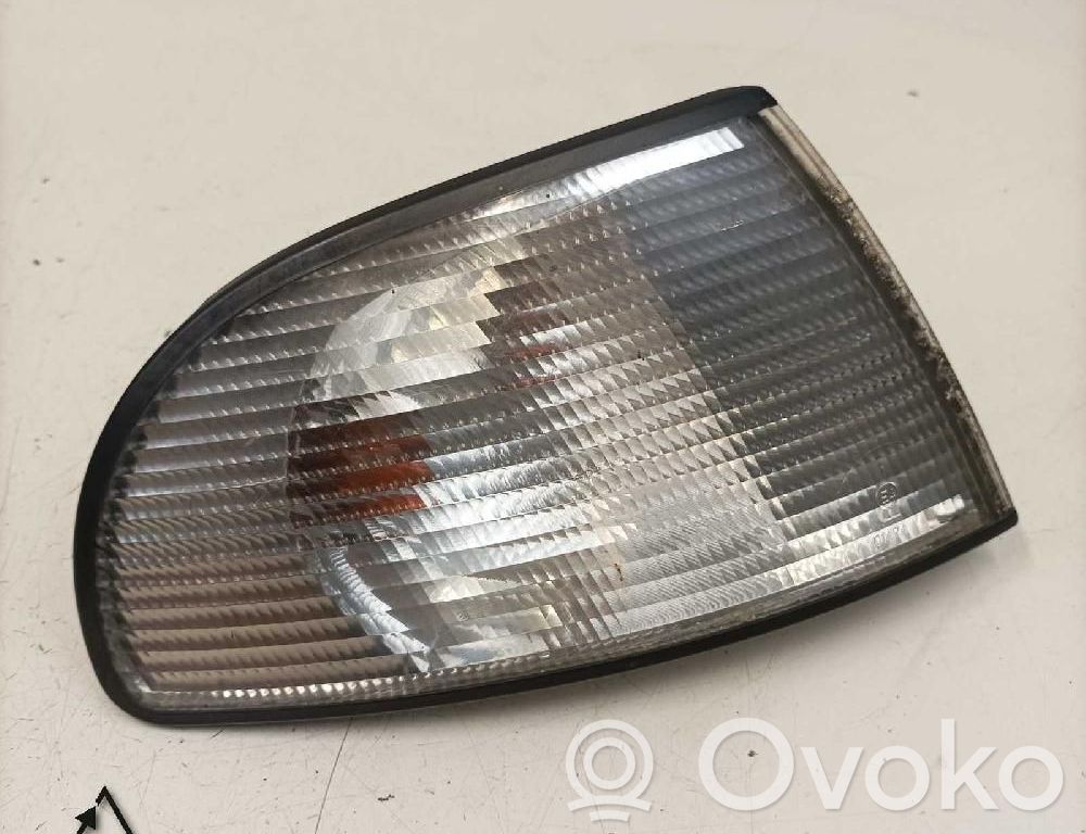 Audi A4 S4 B5 8D Etusuuntavilkku 