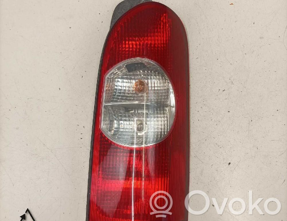 Nissan Interstar Takavalot 