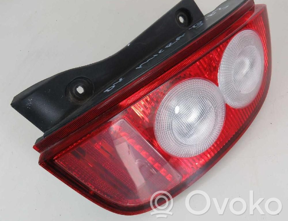 Nissan Micra Задний фонарь в кузове 