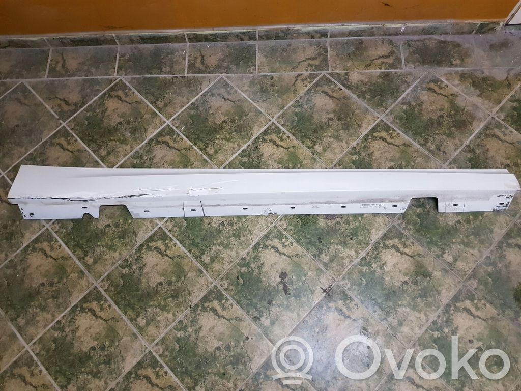BMW 3 E90 E91 Отделка заднего порога кузова 