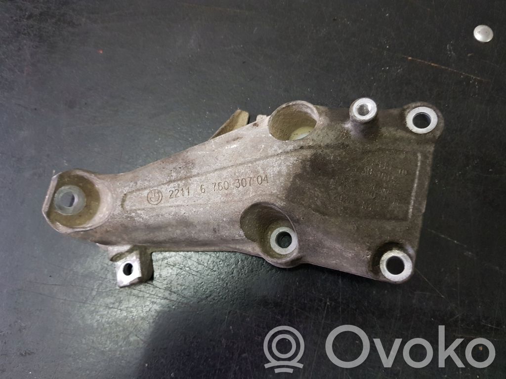 Engine mount bracket   7560236,6760307