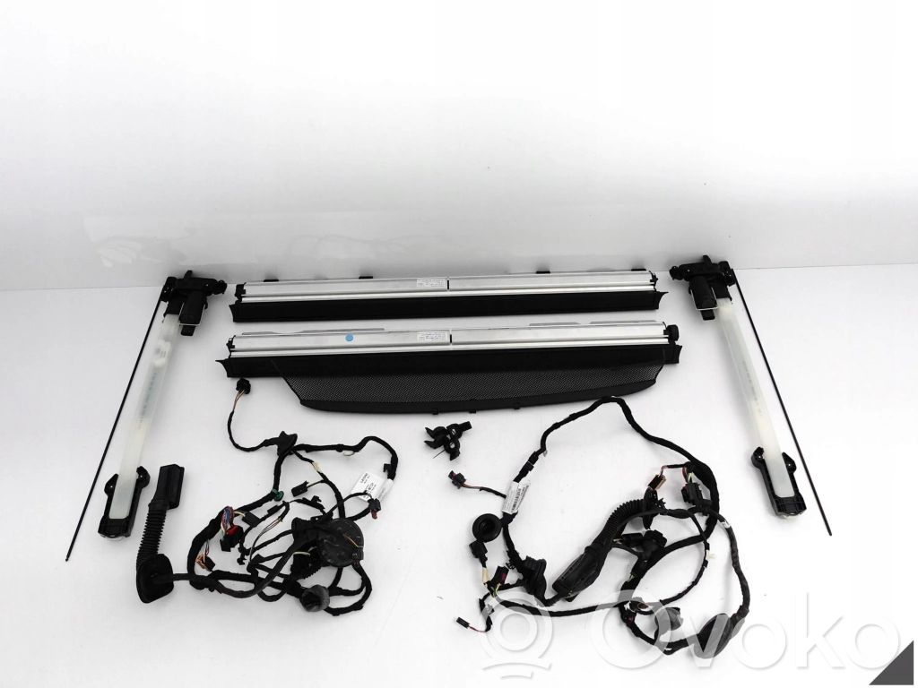 Audi A8 S8 D4 4H Rear door window curtain/sunshade 