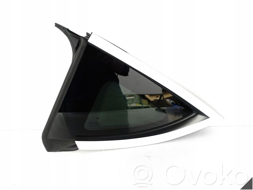Tesla Model Y Front triangle window/glass 