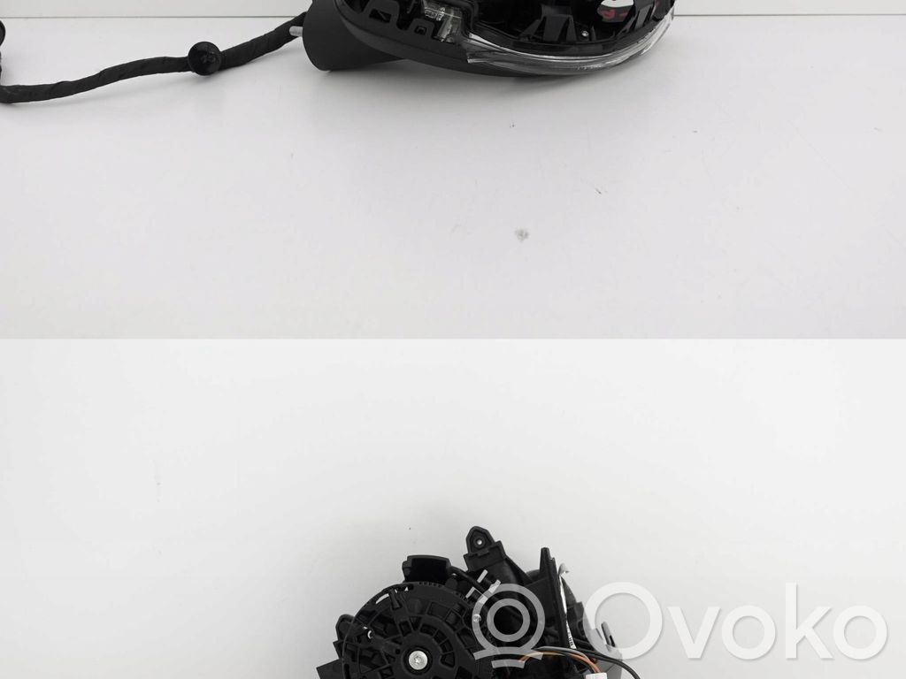 Volvo XC40 Elektryczne lusterko boczne drzwi przednich 