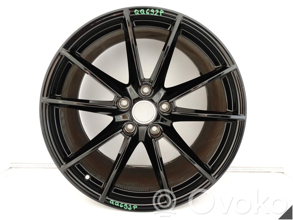Porsche 911 992 Felgi aluminiowe R21 