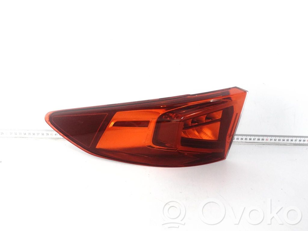 Rear/tail lights   5FF945207C,0024628601