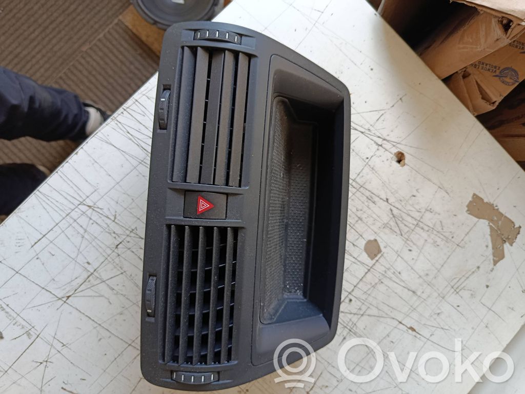 Skoda Octavia Mk2 (1Z) Centrālais gaisa ventilācijas režģis 