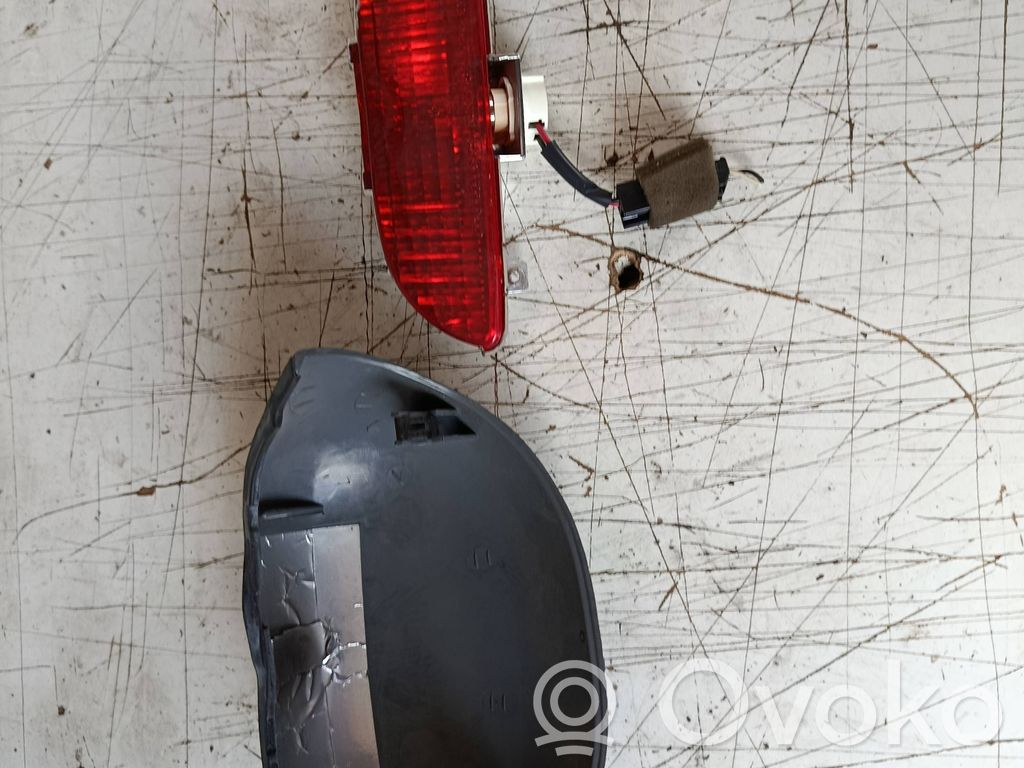Third/center stoplight   0K56A51580