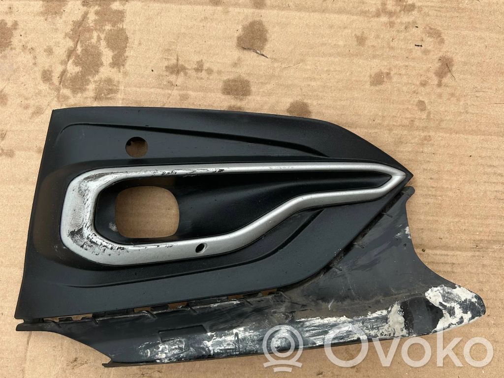 Ford Focus Front bumper lower grill 