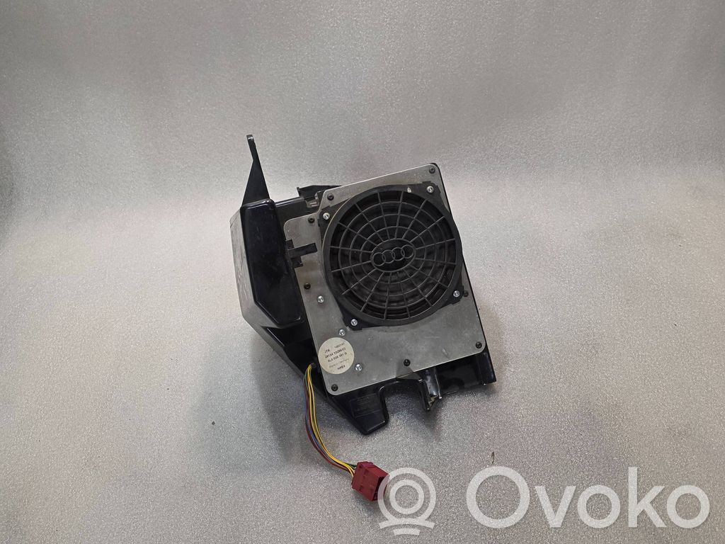 Audi A3 S3 8L Subwoofer 