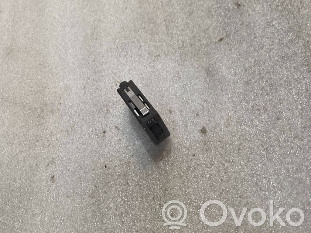 BMW 5 E34 Interrupteur d'éclairage de la cabine dans le panneau 