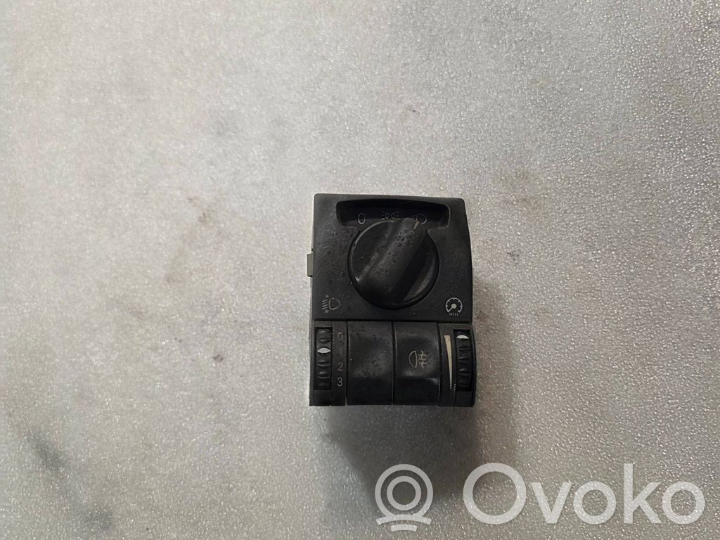 Opel Omega B2 Light switch 