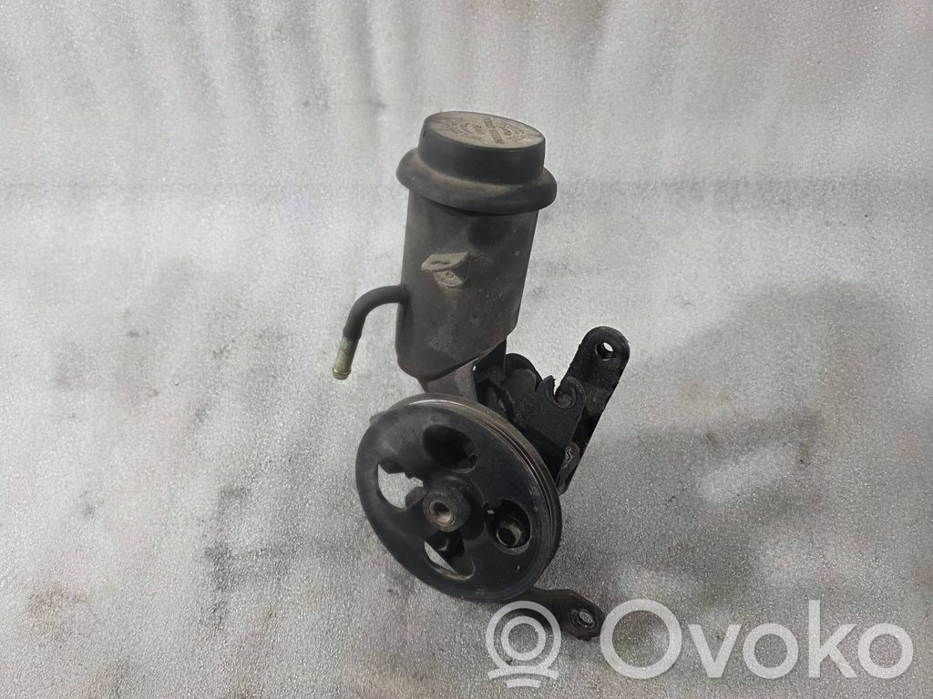 Ohjaustehostimen pumppu