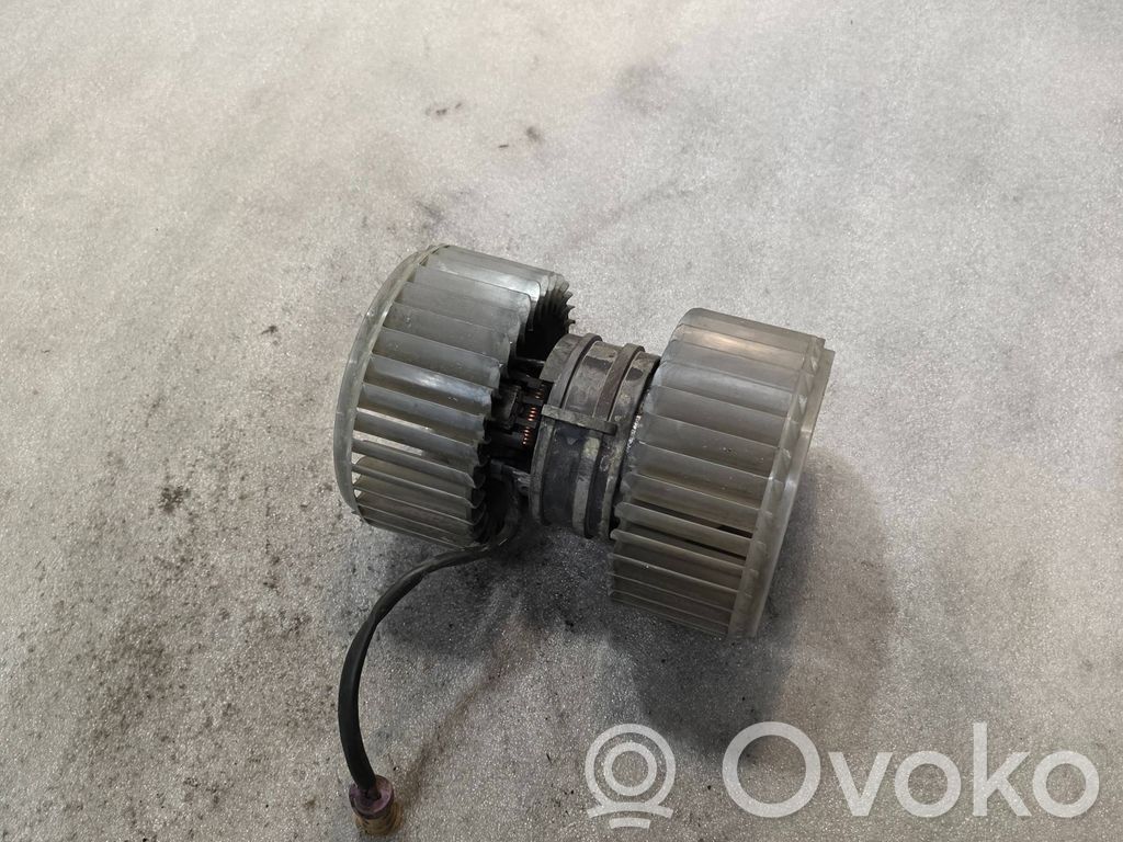 Audi A8 S8 D2 4D Mazā radiatora ventilators 