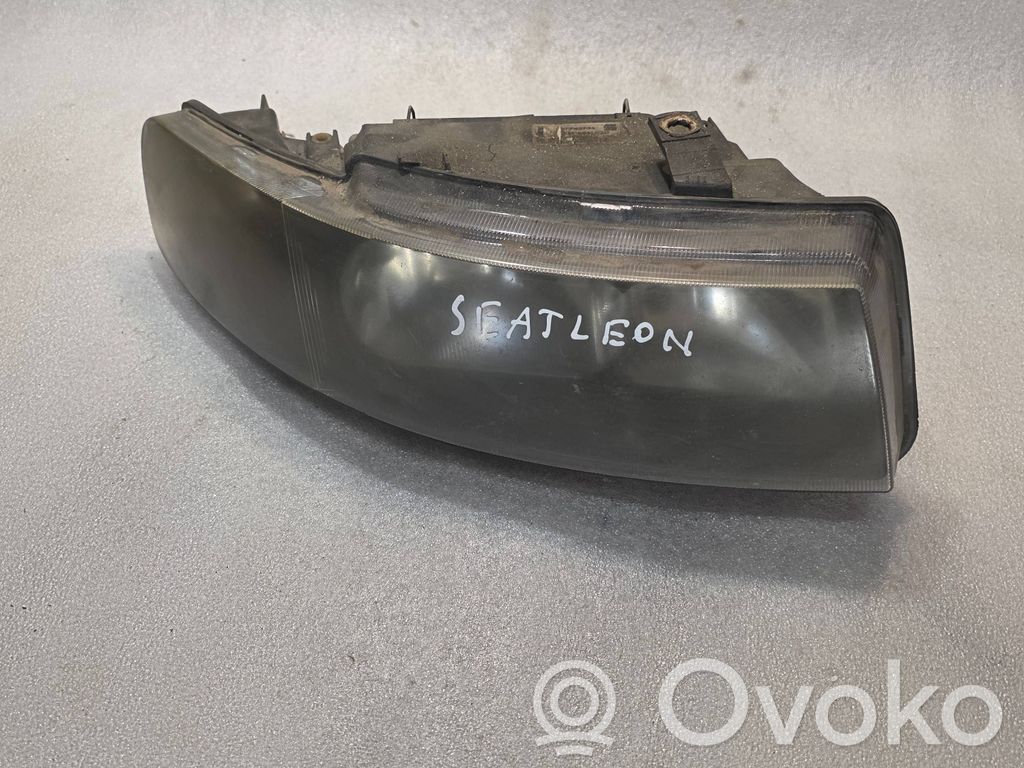 Seat Leon (1M) Scheinwerfer 