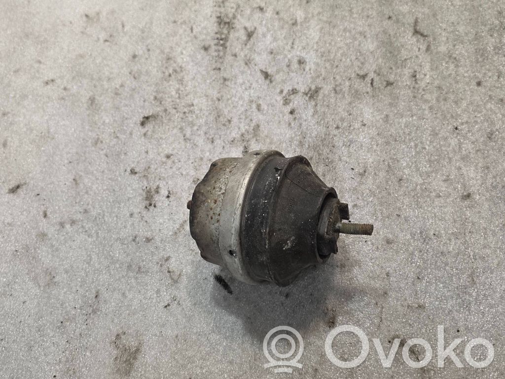 Audi A4 S4 B5 8D Suport tampon motor 