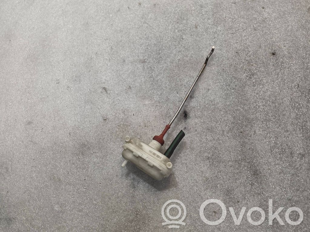 Central locking vacuum pump   443862153B