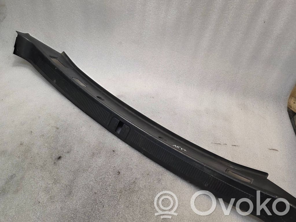 Audi A8 S8 D2 4D Protector del borde del maletero/compartimento de carga 