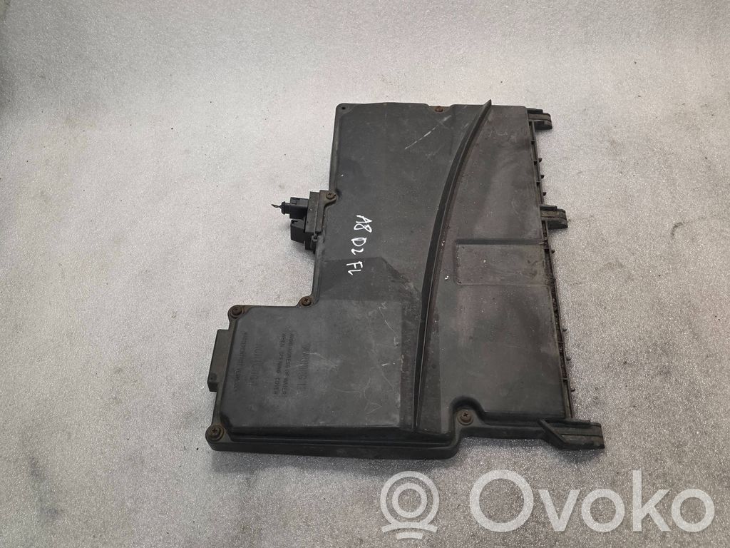 Audi A8 S8 D2 4D Sulakerasian kansi 