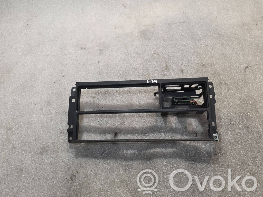 BMW 5 E34 Climate control unit 
