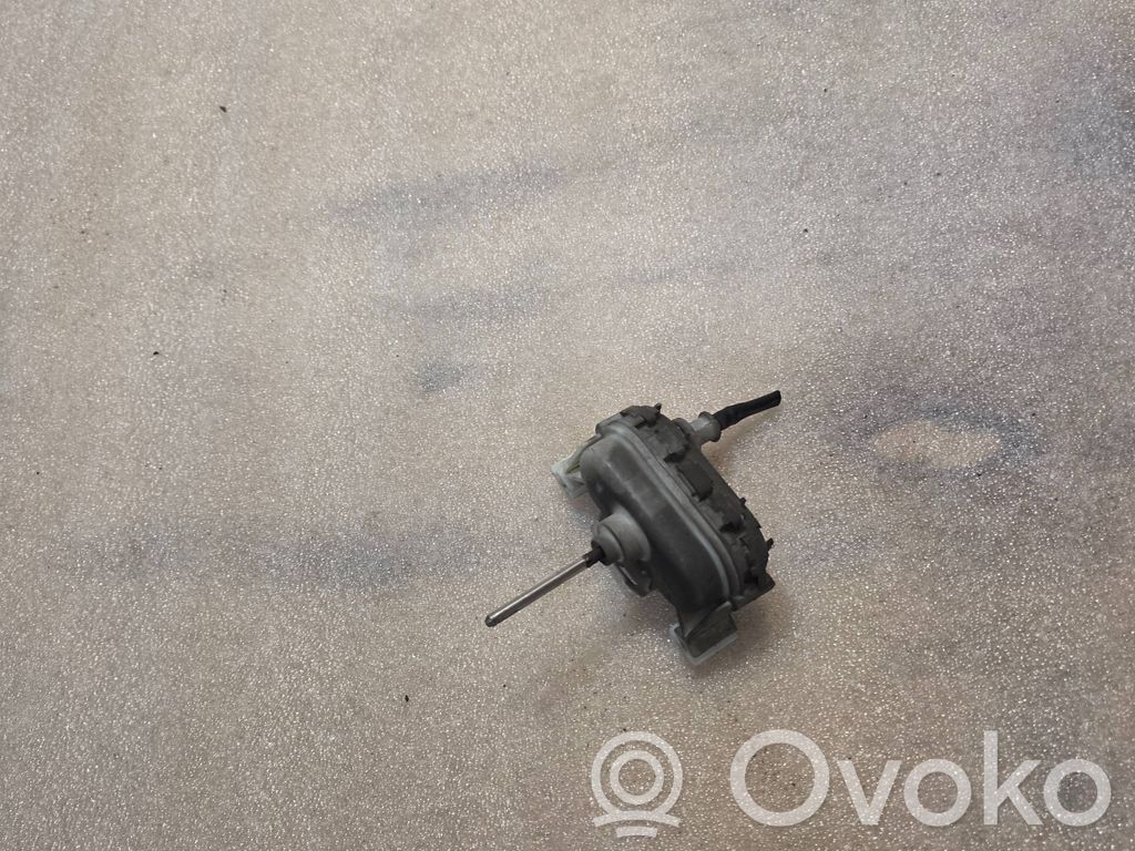 Audi A8 S8 D2 4D Pompă vacuum închidere centralizată 