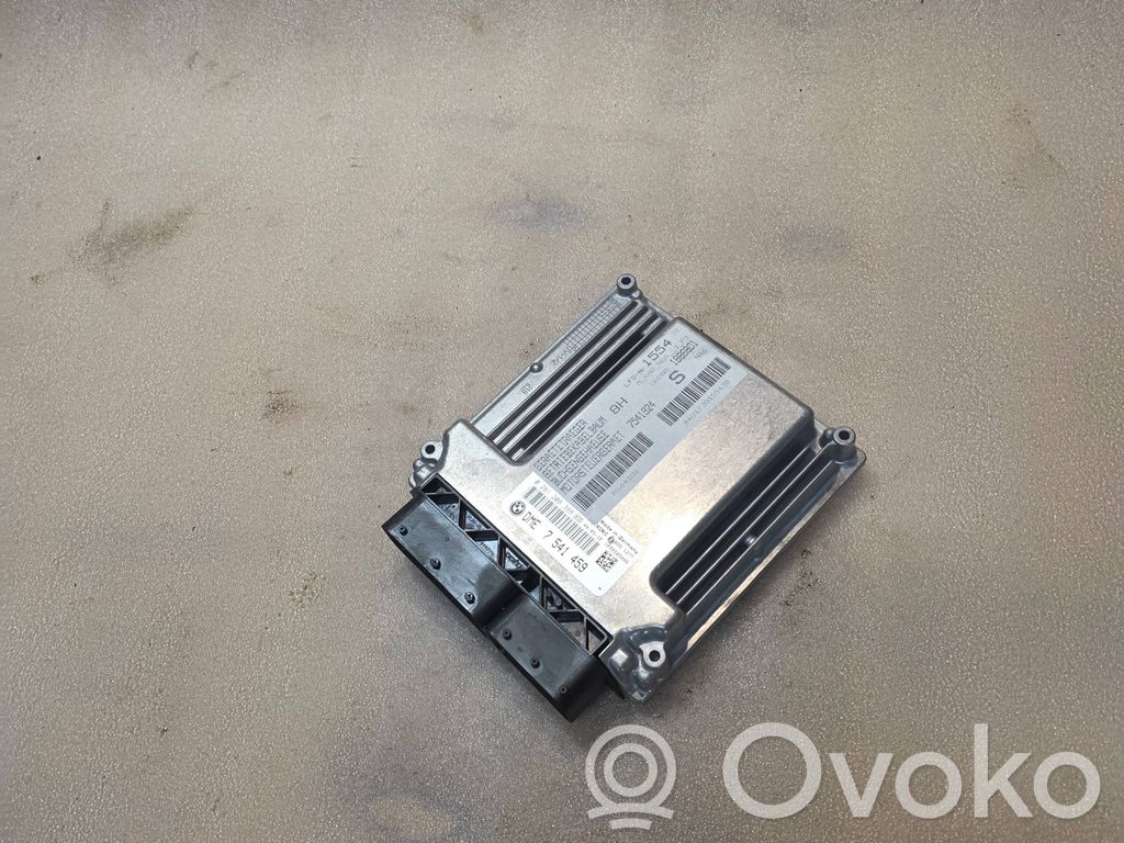 BMW 3 E46 Engine control unit/module 