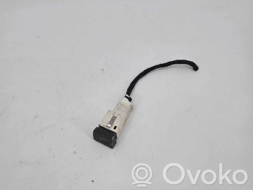 Audi A4 S4 B6 8E 8H ESP acceleration yaw rate sensor 
