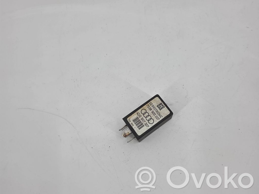 Audi A8 S8 D2 4D Otros relés 