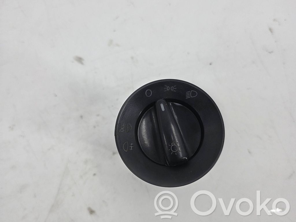Interruptor de luz   3B0941531,04052003