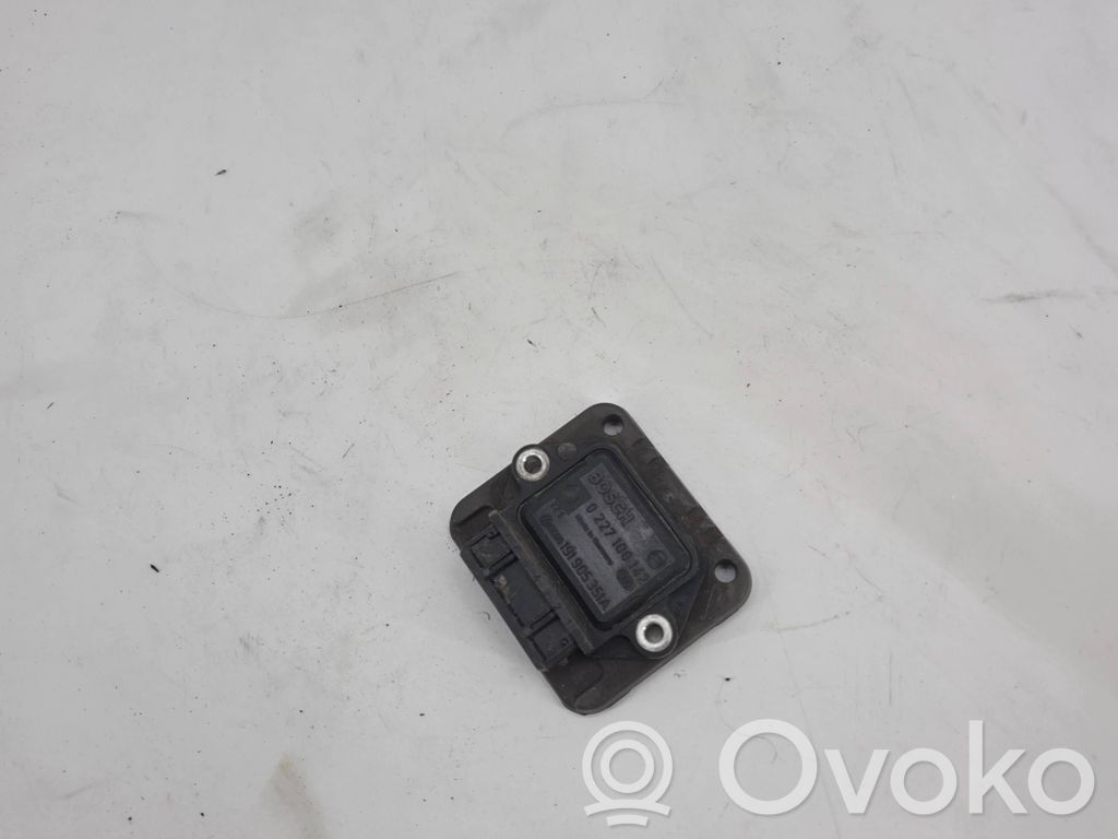 Volkswagen Golf II Ignition amplifier control unit 