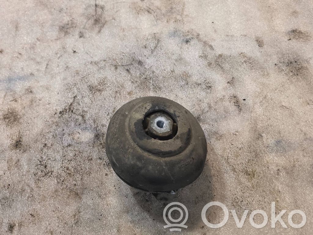 Engine mount bracket   4D0199381H