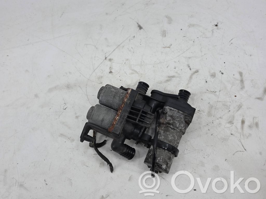 BMW 7 E38 Apsildes radiatora vārsts (-i) 