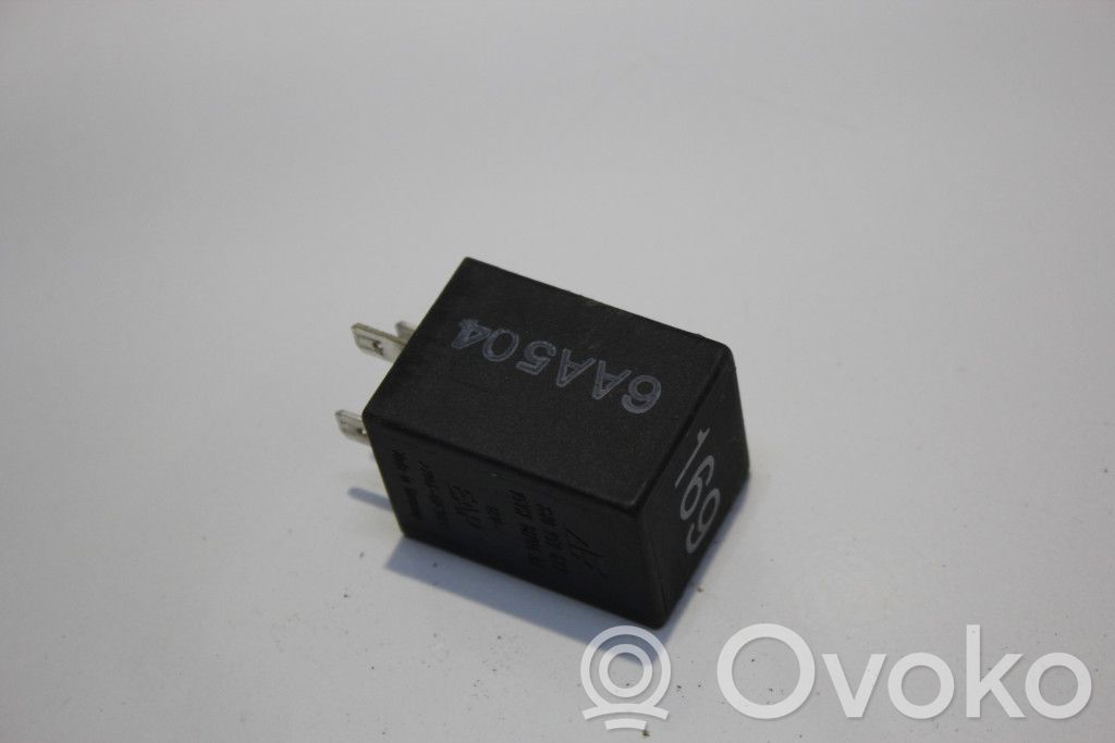 Audi A4 S4 B5 8D Otros relés 