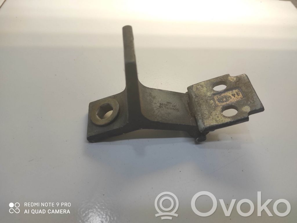 Audi A4 S4 B5 8D Front door upper hinge 