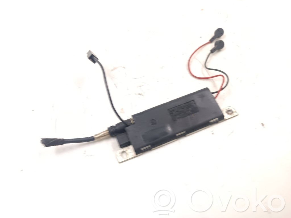 Audi A6 S6 C5 4B Antenos stiprintuvas 