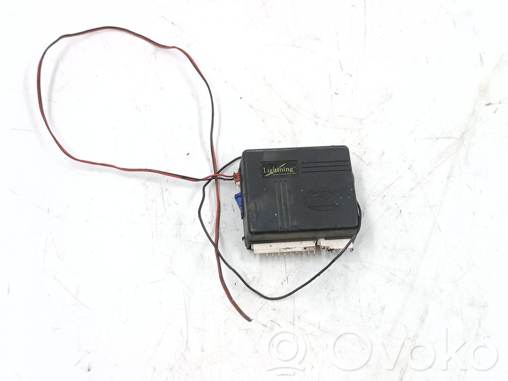 Volkswagen PASSAT B3 Alarm control unit/module 