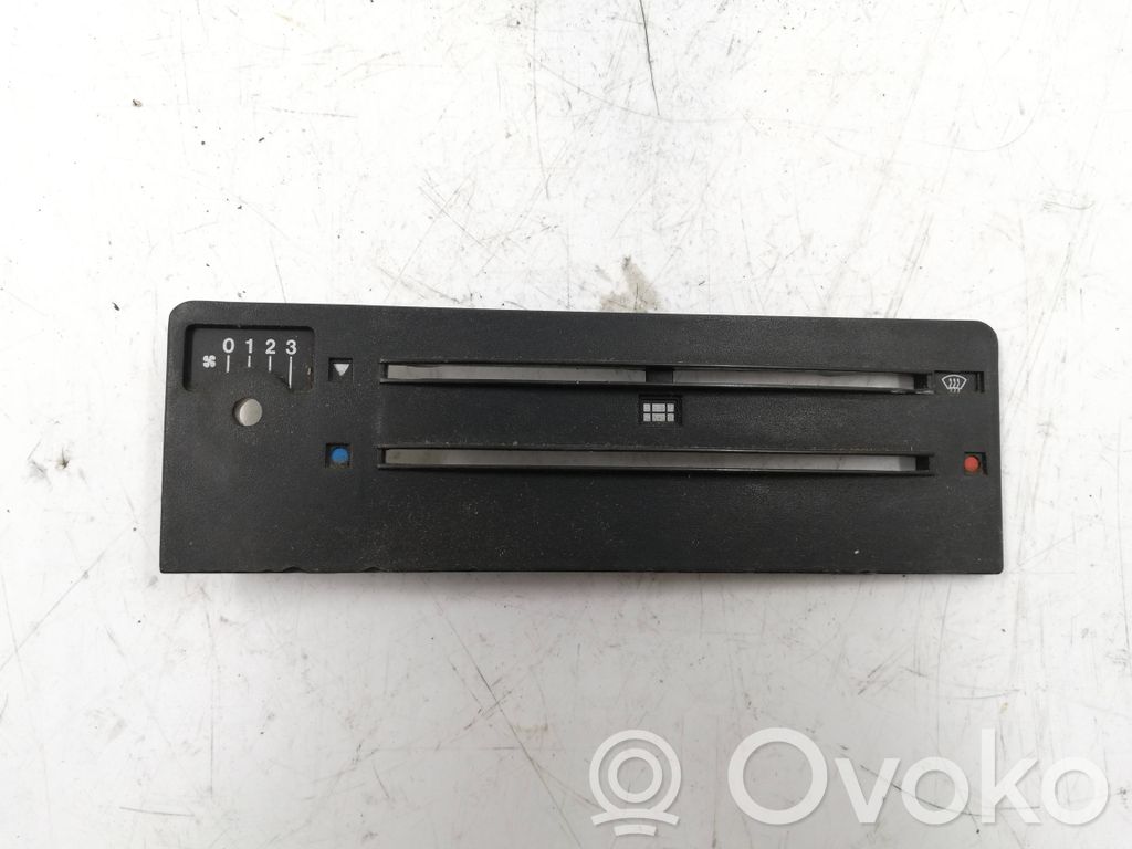 Audi 80 90 B2 Console centrale, commande chauffage/clim 