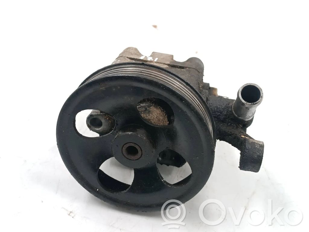 Subaru Legacy Ohjaustehostimen pumppu 