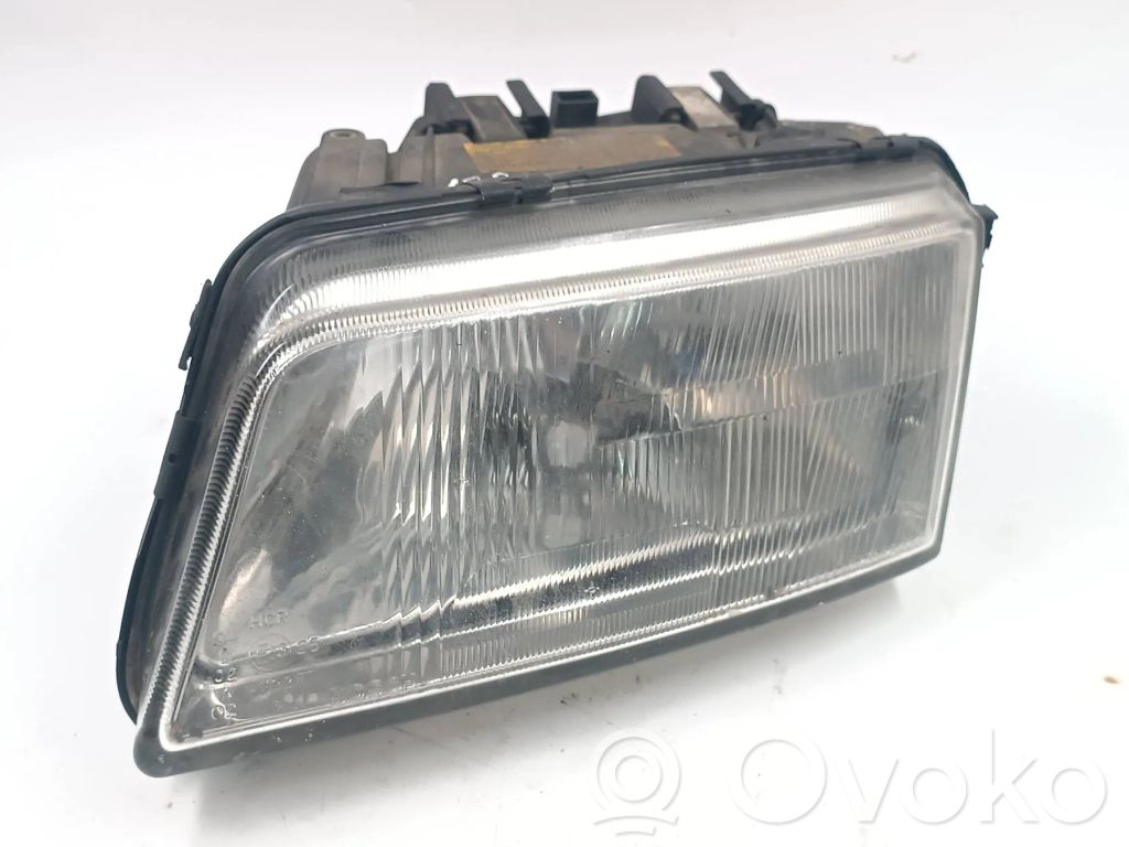 Audi A4 S4 B5 8D Priekšējais lukturis 