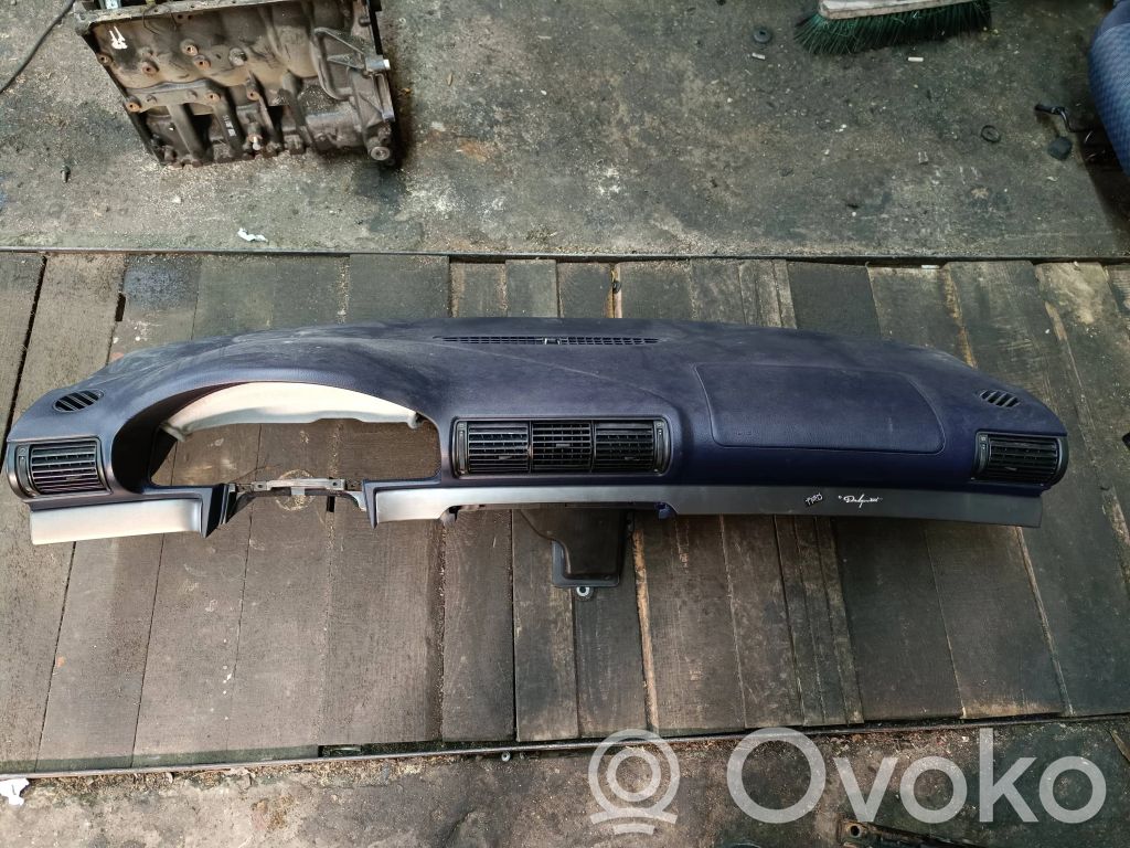 Audi A4 S4 B5 8D Panelė 