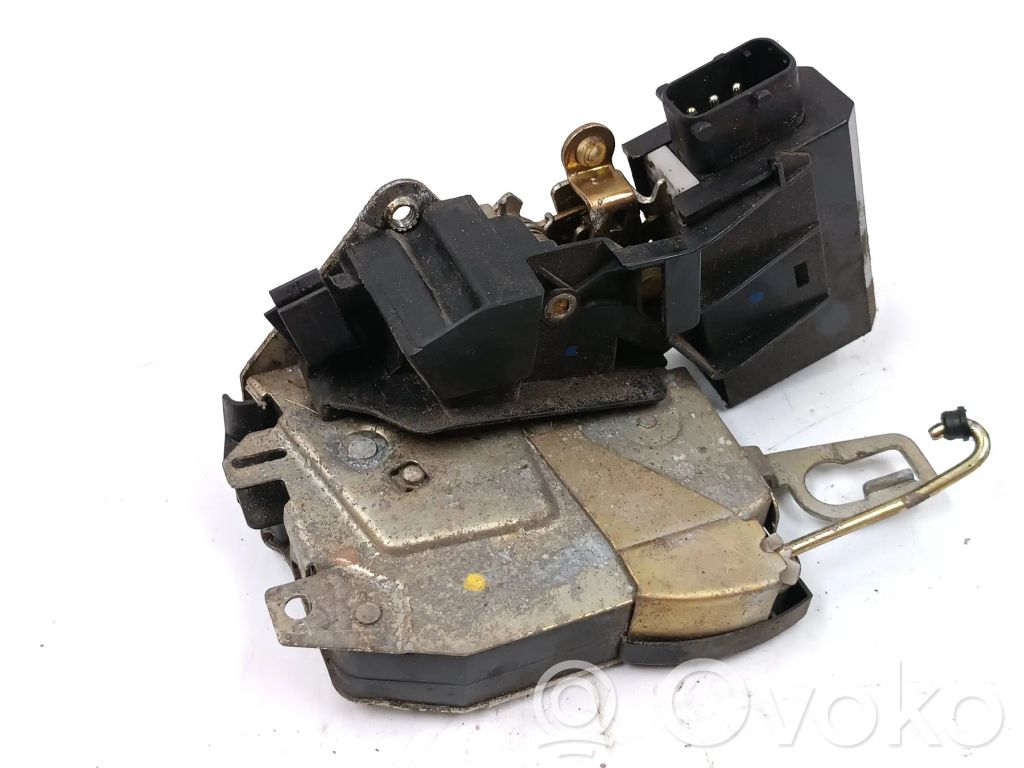 BMW 3 E36 Front door lock 