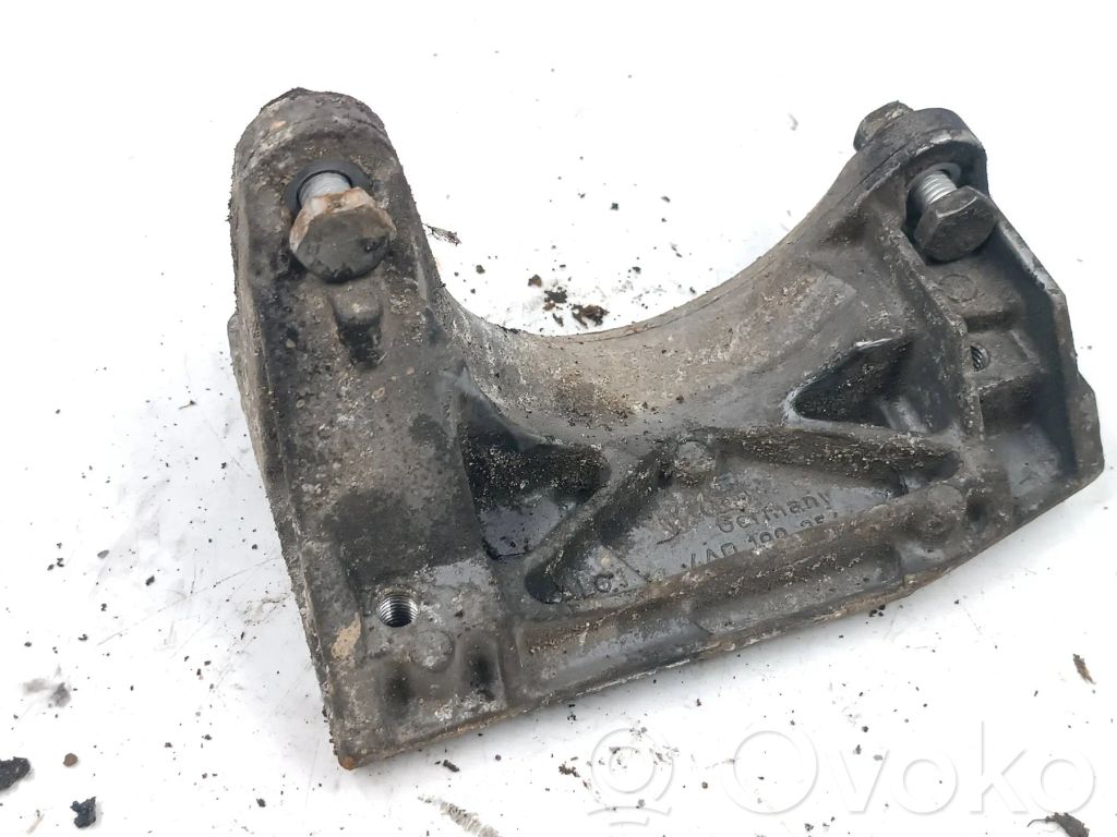 Engine mounting bracket   4A0199354