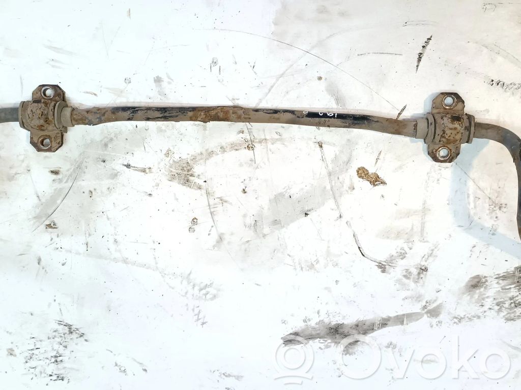 Barra estabilizadora delantera