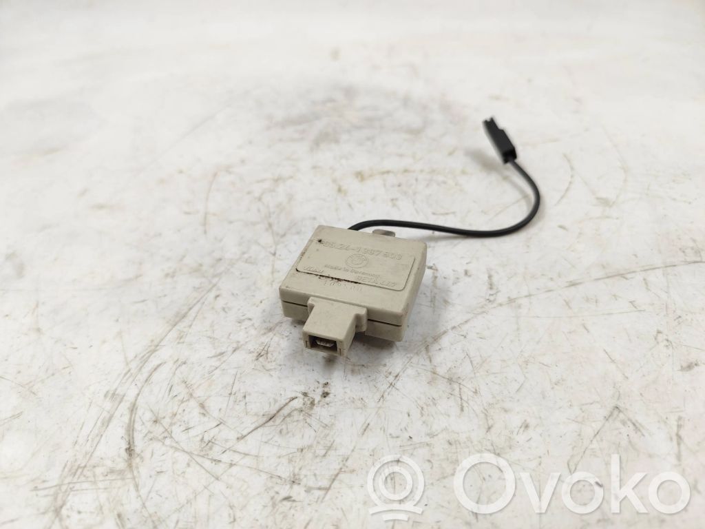 BMW 3 E36 Amplificator antenă aeriană 