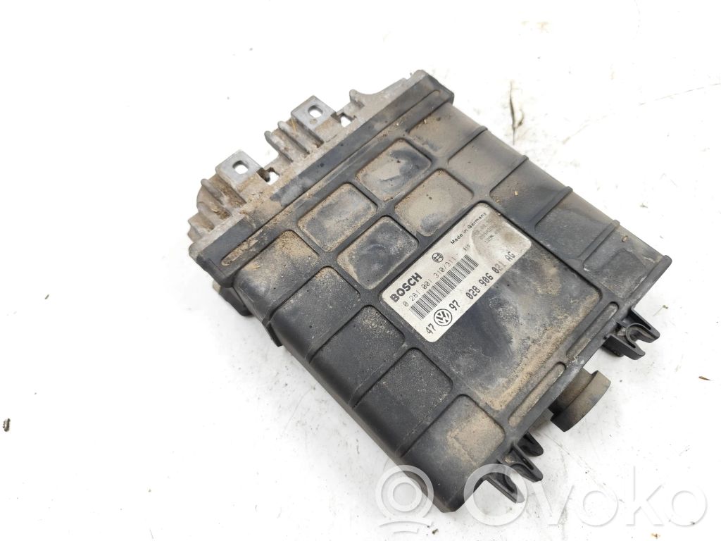 Volkswagen Golf III Engine control unit/module 