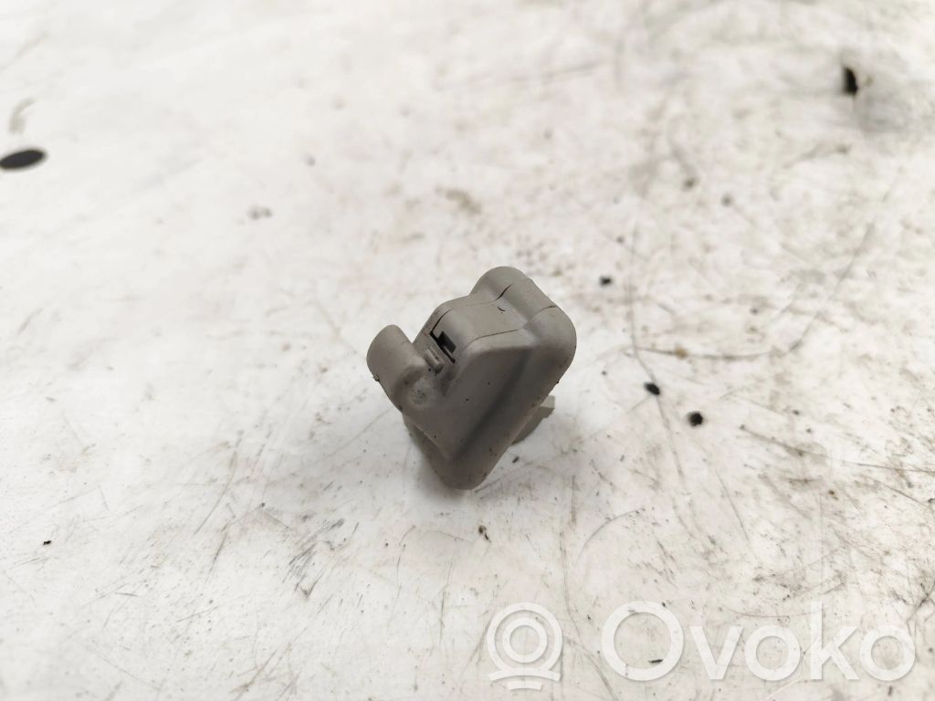 Volvo S80 Sun visor clip/hook/bracket 