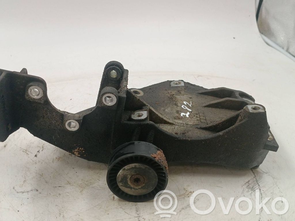 Alfa Romeo 159 Generator/alternator bracket 