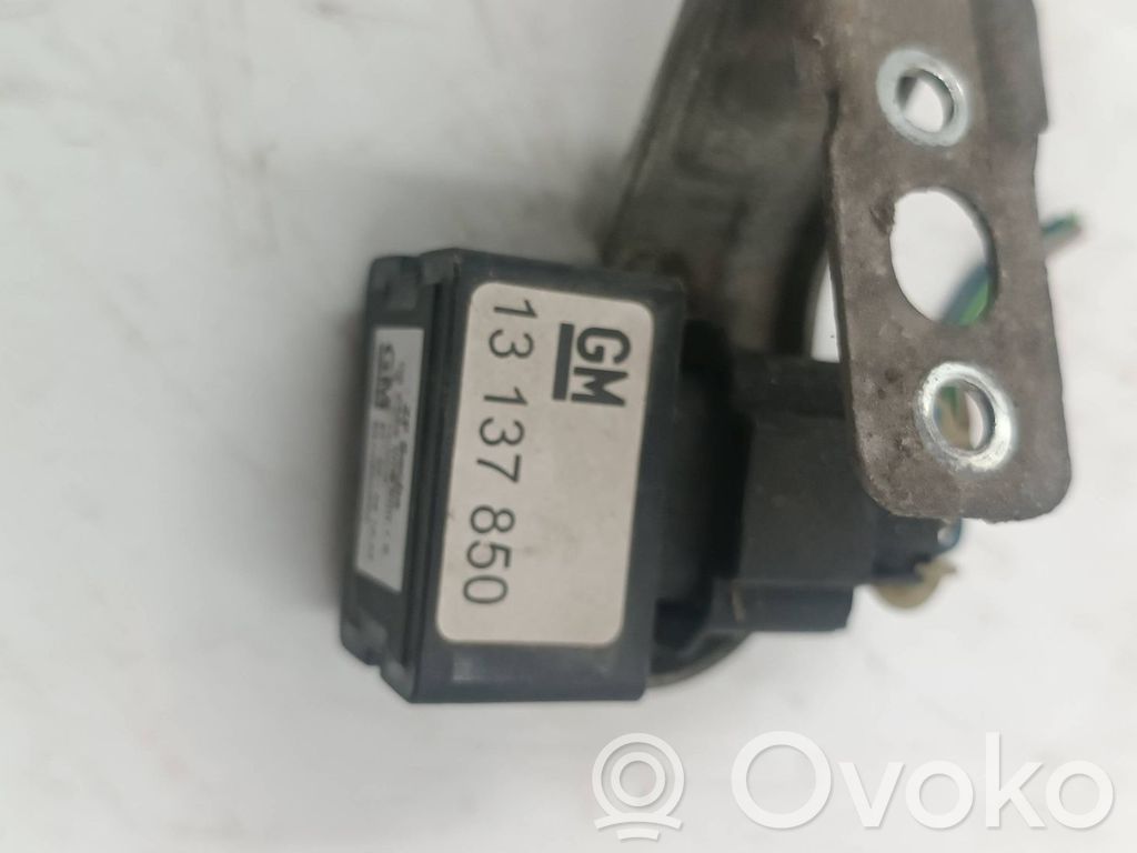 Sensor   13137850
