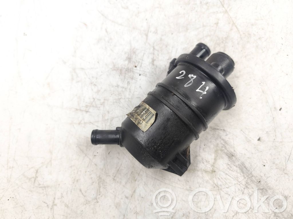 Opel Zafira B Odpowietrznik / Separator oleju 